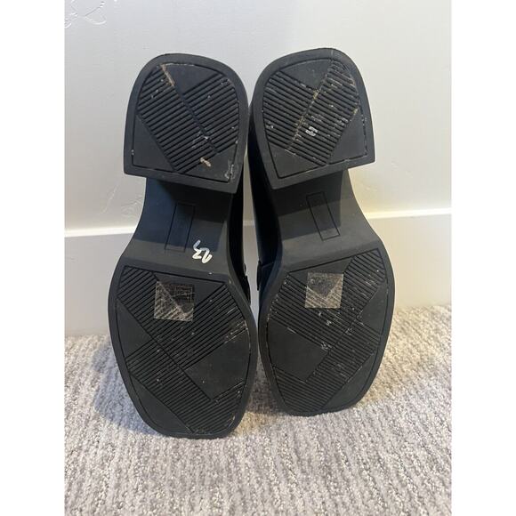 Mary Jane Black Loafers with Gold Chain - Picture 6 of 6